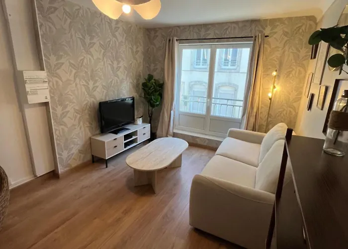 Cosy Proche Vieille Apartman *